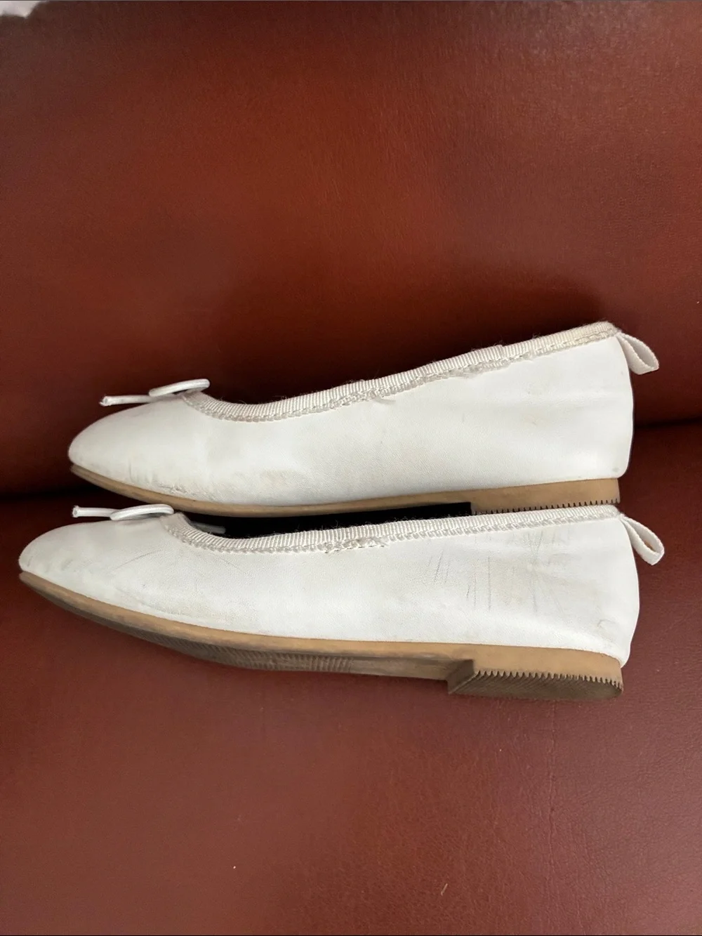 Cat & Jack Cream Girls' Bow Strap Ballet Flats
